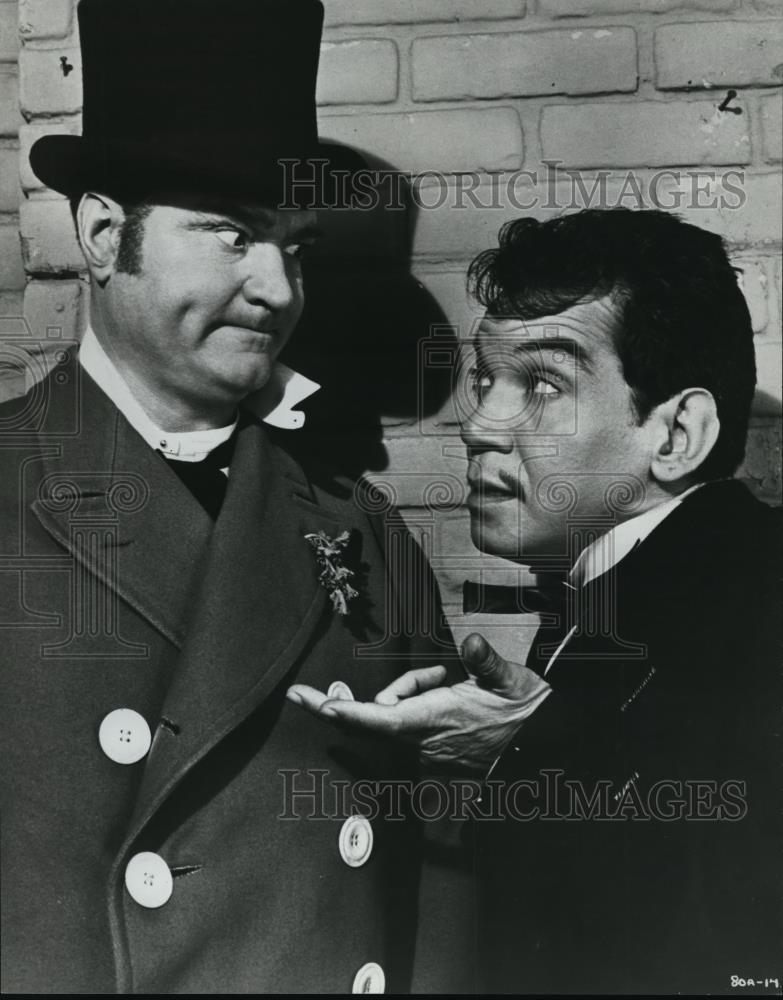 1968 Press Photo Red Skelton and Cantinflas in Around The World In 80 Days - Historic Images