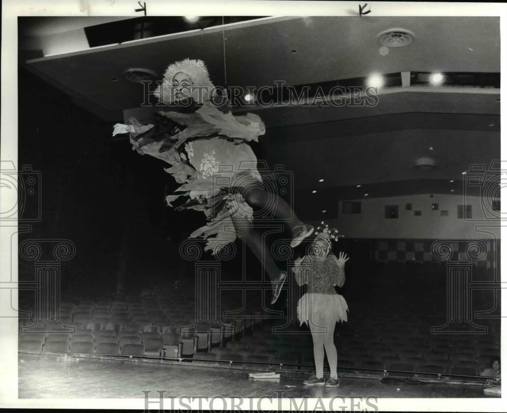 1982 Press Photo Heights Young Theater Toni Fromson & Merritt Richmond - Historic Images