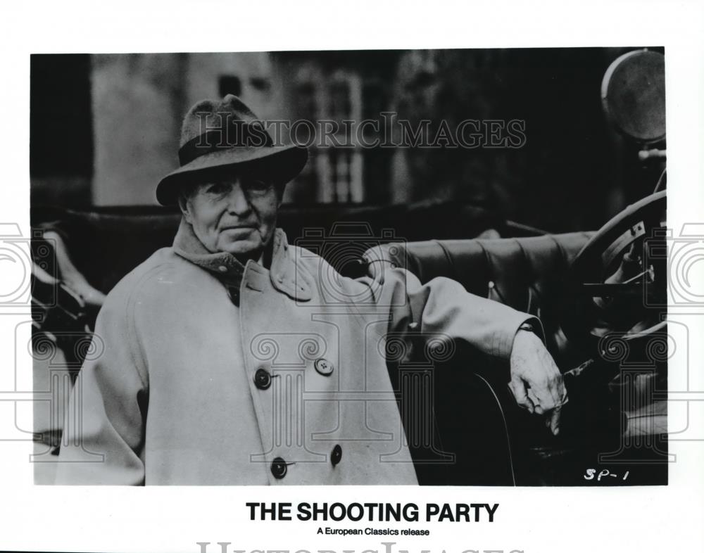 1987 Press Photo Robert Hardy stars in The Shooting Party - cvp42243 - Historic Images