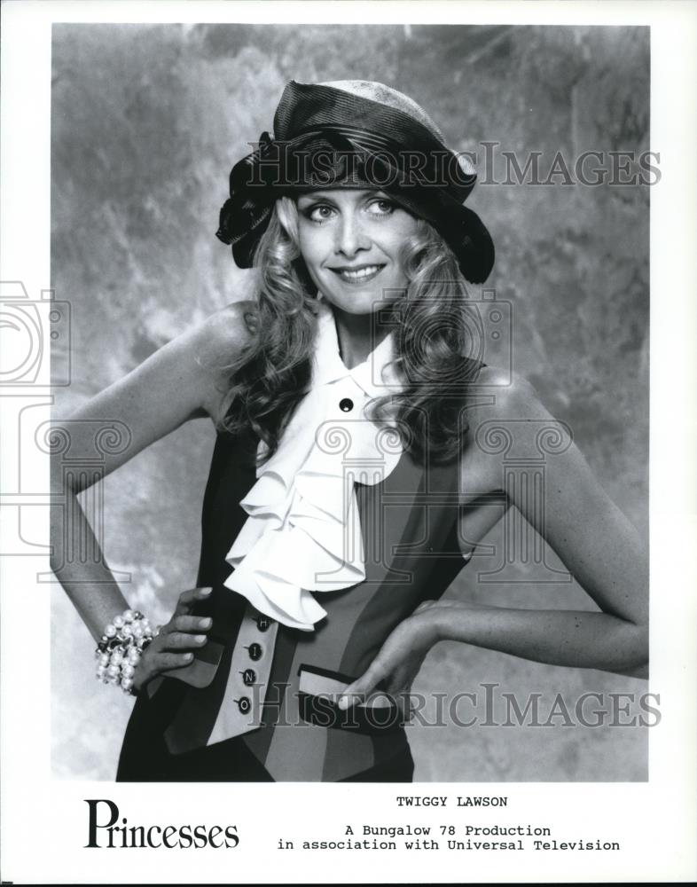 1980 Press Photo Twiggy Lawson in Princesses - Historic Images