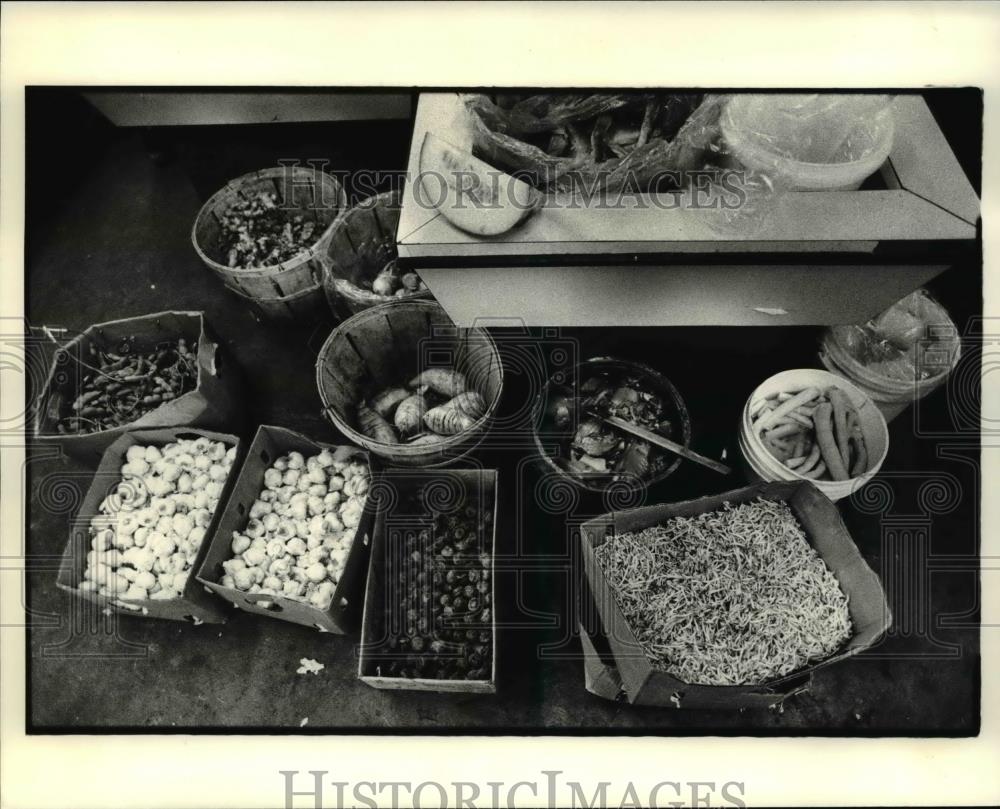 1983 Press Photo Hall One Chinese Imports - Historic Images