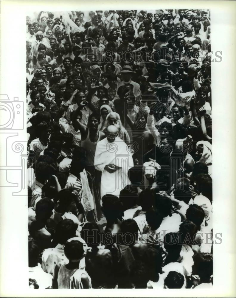 1989 Press Photo Ben Kingsley stars in the title role in Gandhi - cvp44941 - Historic Images