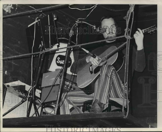 1981 Press Photo Joe Scully - cvp75214 - Historic Images