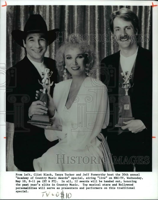 1995 Press Photo Clint Black, Tanya Tucker & Jeff Foxworthy Hosts Award Show - Historic Images