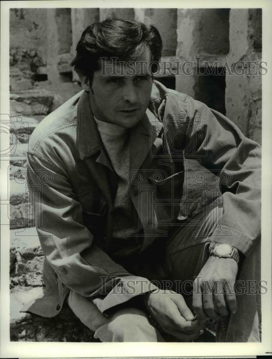 1975 Press Photo Jason Miller A Home Of Our Own - cvp55321 - Historic Images
