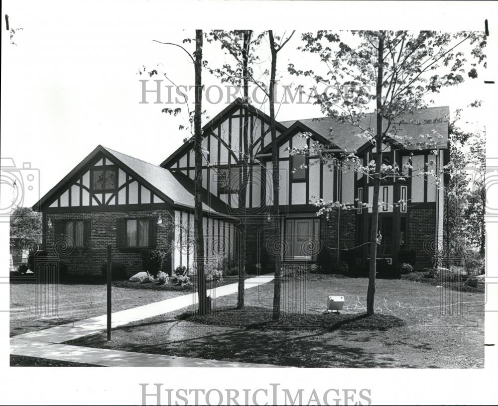 1988 Press Photo The Homearana, Highland Homes of Strongsville - 601 - Historic Images