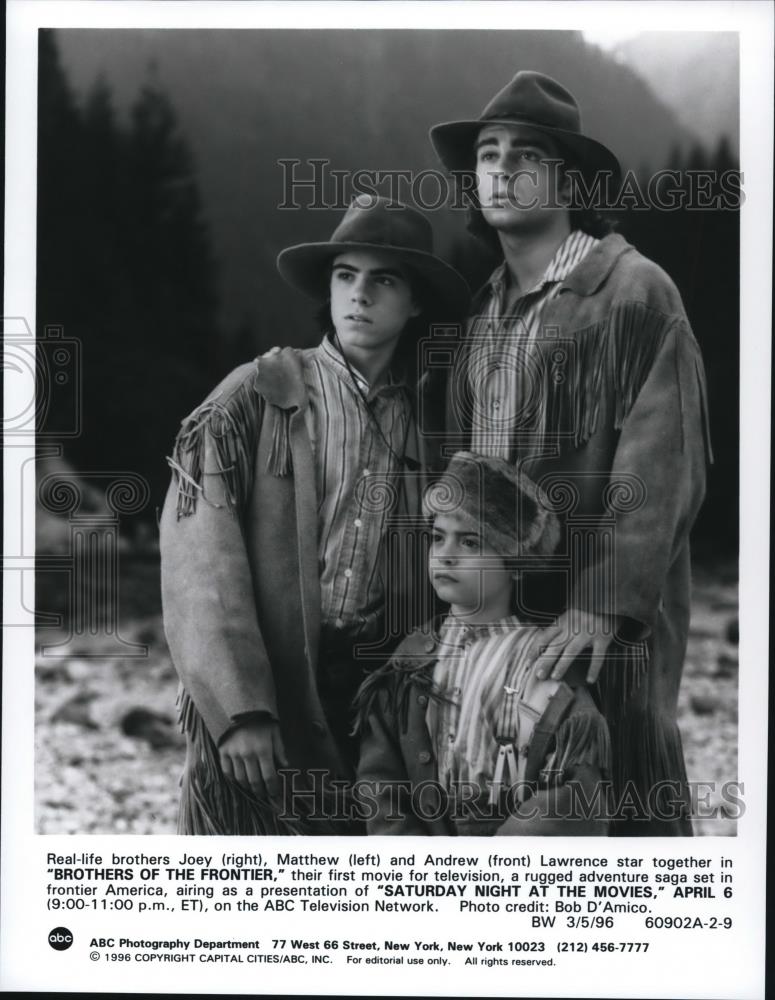 1996 Press Photo Joe Matthew and Andrew Lawrence in Brothers of the Frontier - Historic Images