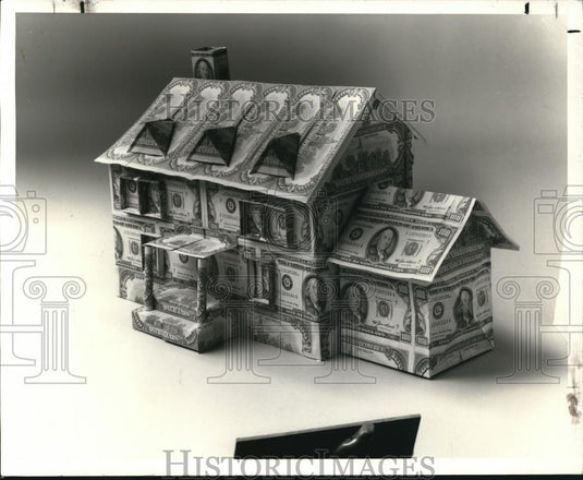 1989 Press Photo Money - Historic Images