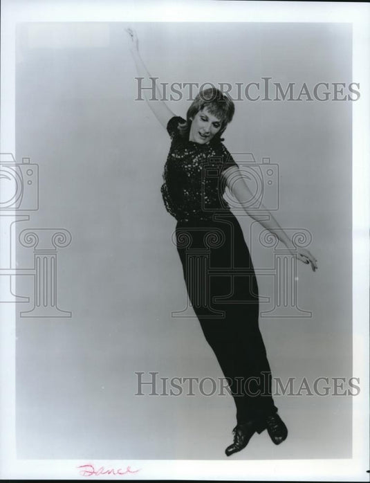 1988 Press Photo Lynn Dally of the Jazz Tap Ensemble - cva55887 - Historic Images