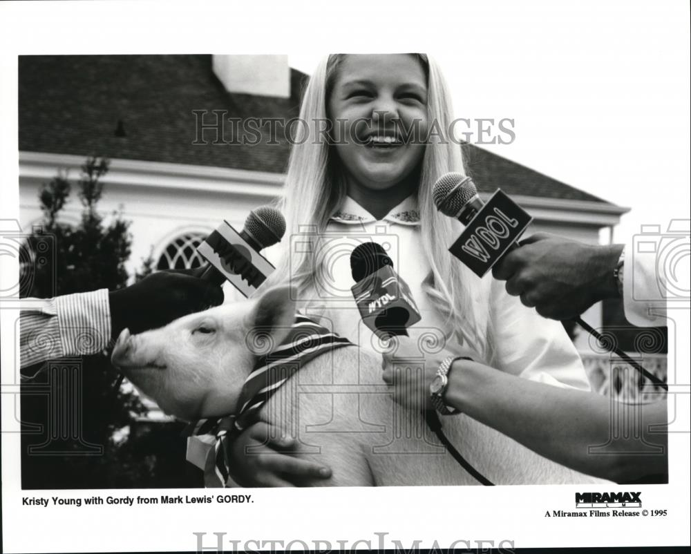 1995 Press Photo Kristy Young & Gordy from Gordy - cvp42711 - Historic Images