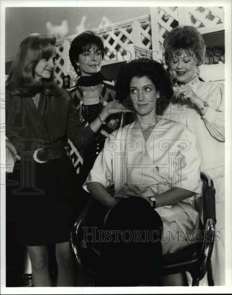 1992 Press Photo NBC presents Sisters with Sela Ward, Julianne Phillips, Swoosie - Historic Images