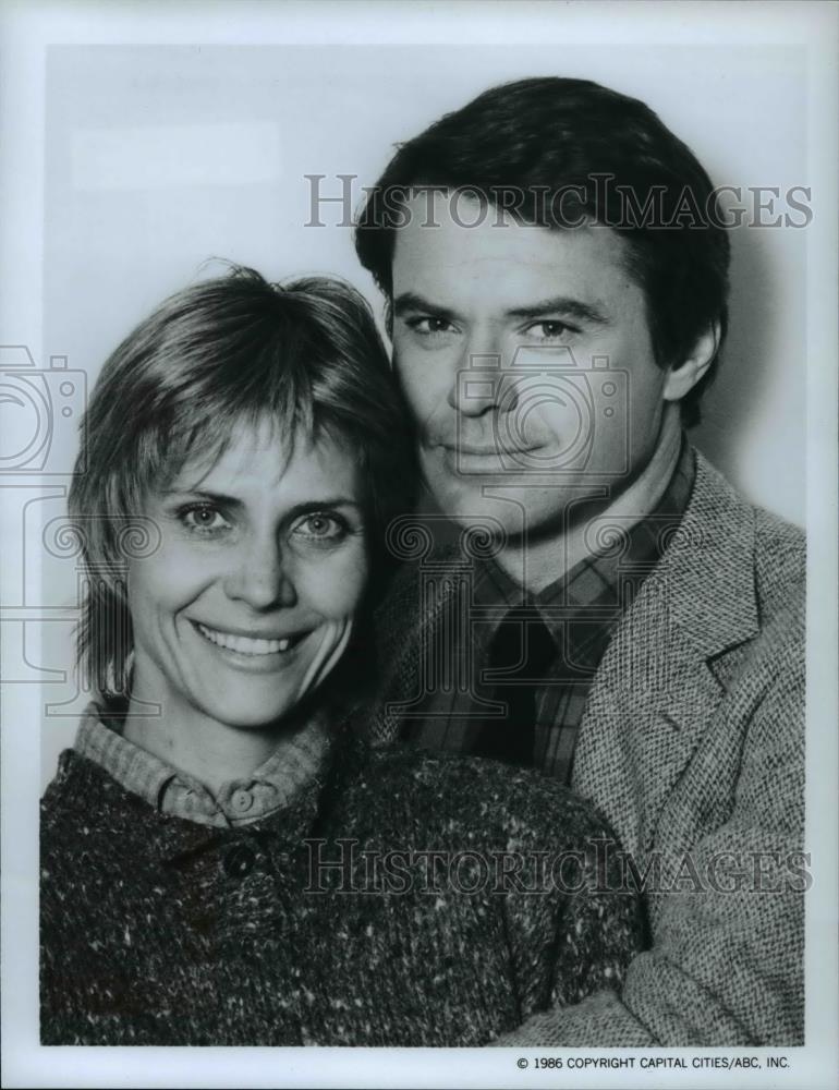 1986 Press Photo Cindy Pickett & Robert Urich in Amerika - cvp55228 - Historic Images