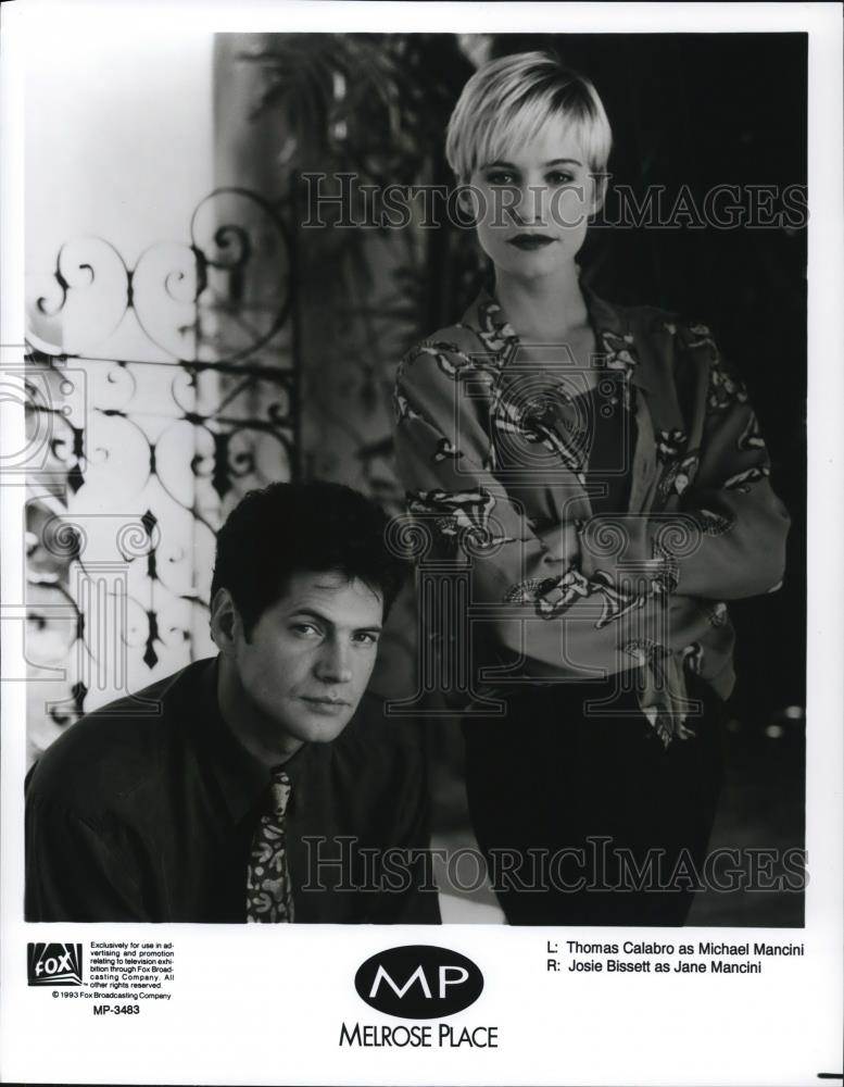 1993 Press Photo Thomas Calabro and Josie Bissett star in Melrose Place - Historic Images