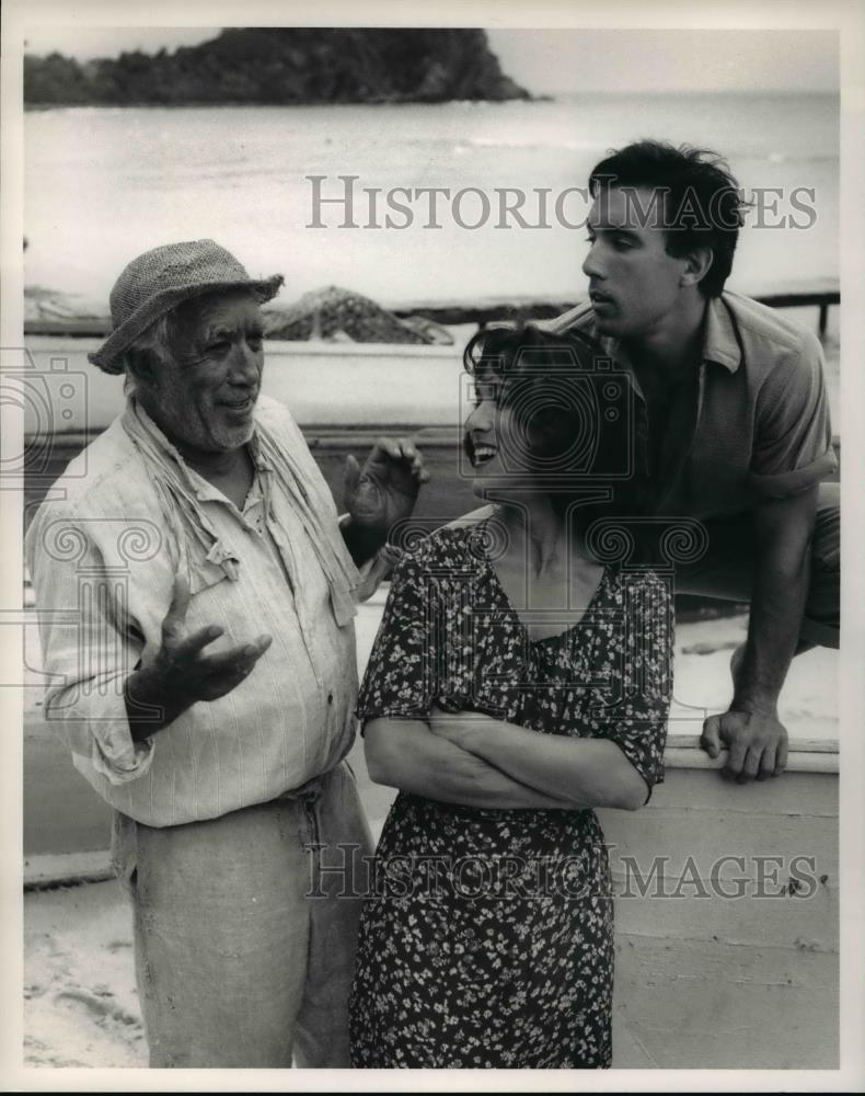 1990 Press Photo Anthony Quinn with daughter Valentina Quinn Son