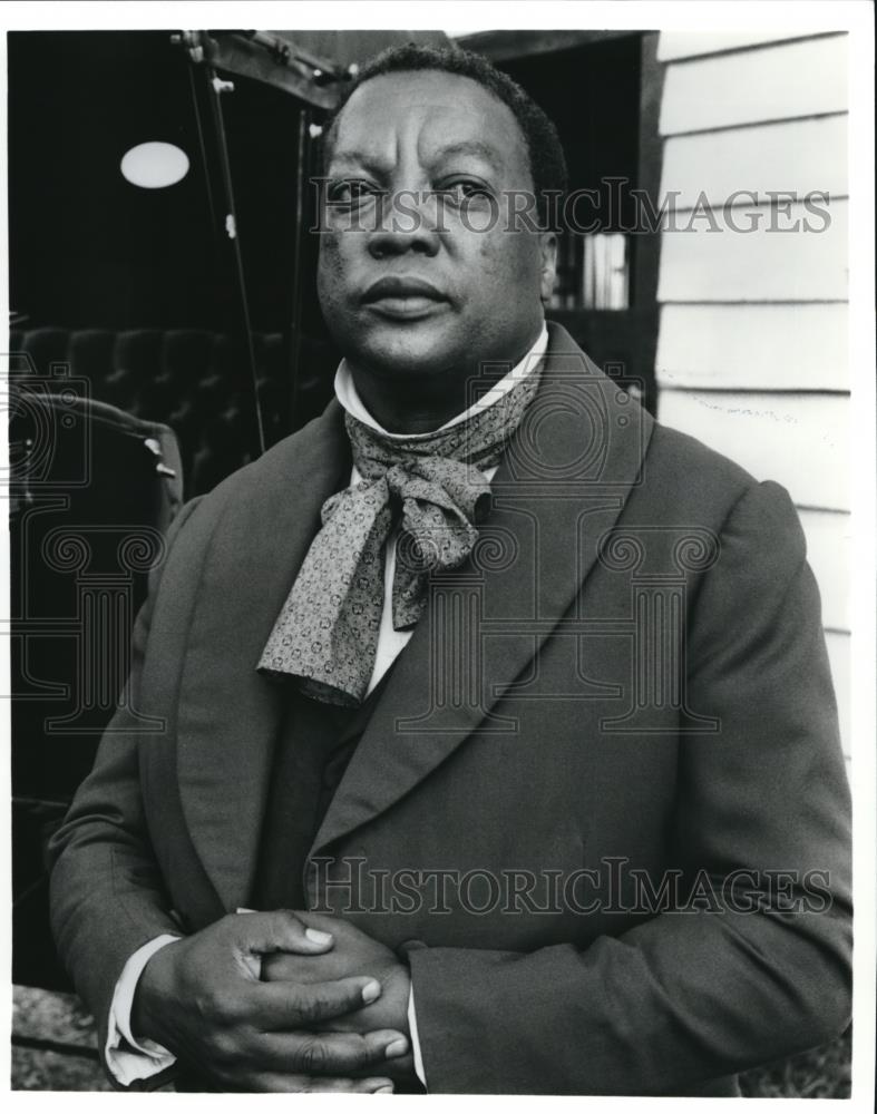 Press Photo Paul Winfield in Alex Haley's Queen - cvp72295 - Historic Images