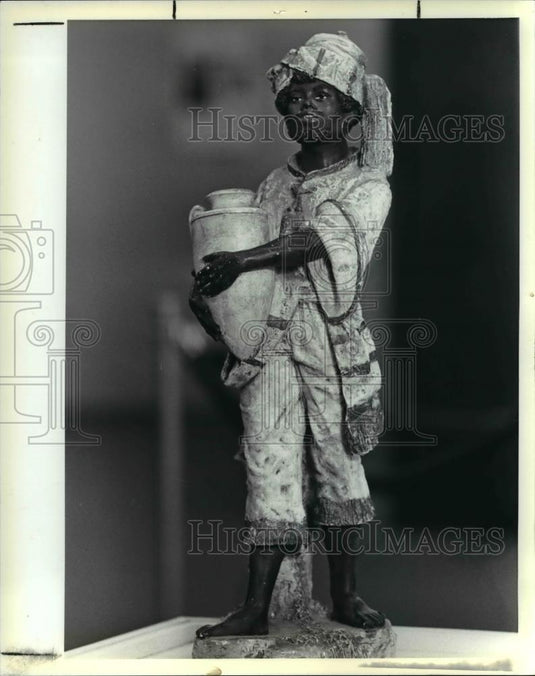 1988 Press Photo Victorian Sculpture of an African Moor - cva60090 - Historic Images