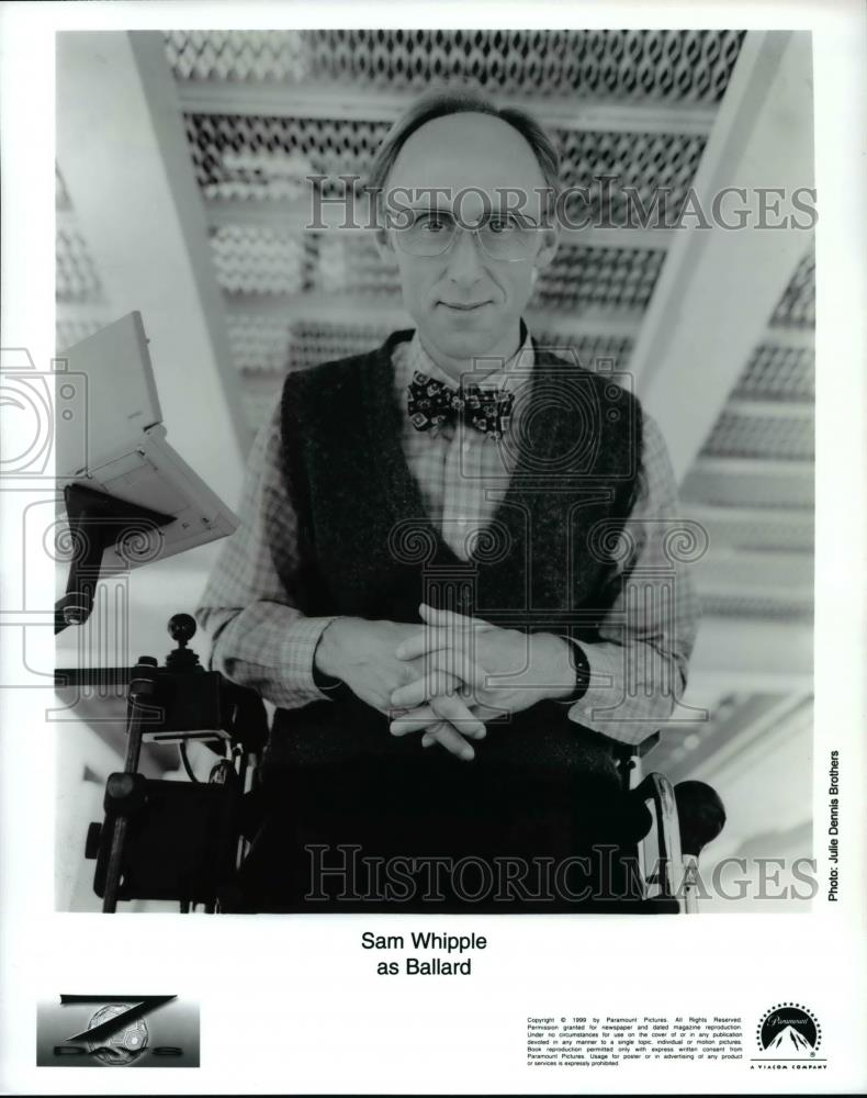1999 Press Photo Sam Whipple stars as Ballard in 7 Days - cvp69407 - Historic Images