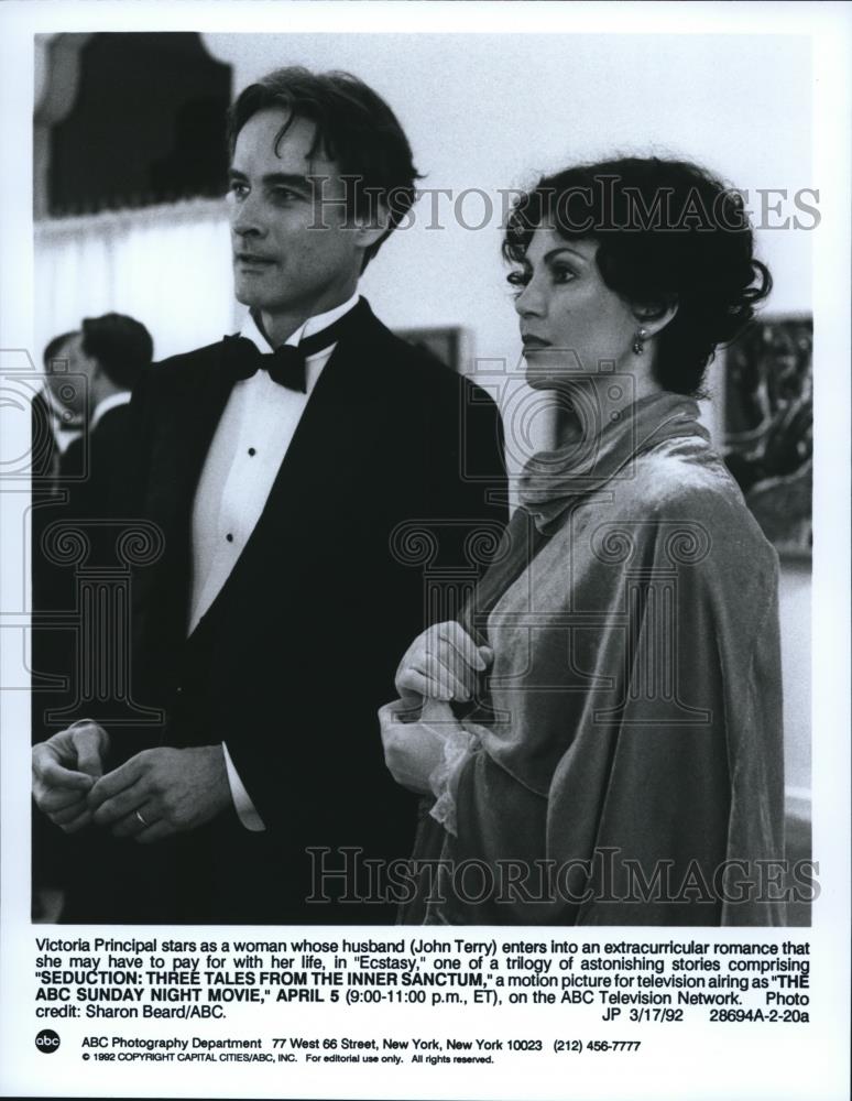 1992 Press Photo Victoria Principal and John Terry star in Seduction TV movie - Historic Images