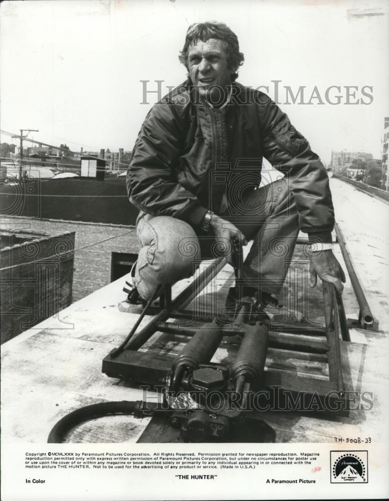 1980 Press Photo Movie The Hunter - Historic Images