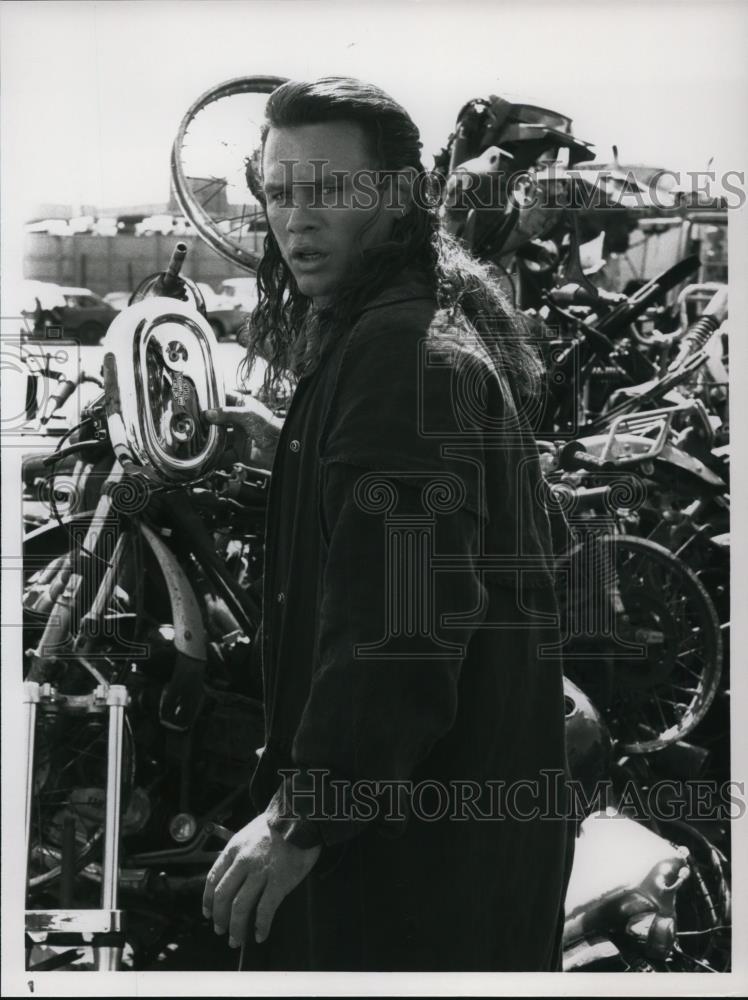 1990 Press Photo Richard Tyson in &quot;Take Me Out To The ballgame&quot; - cvp57828 - Historic Images