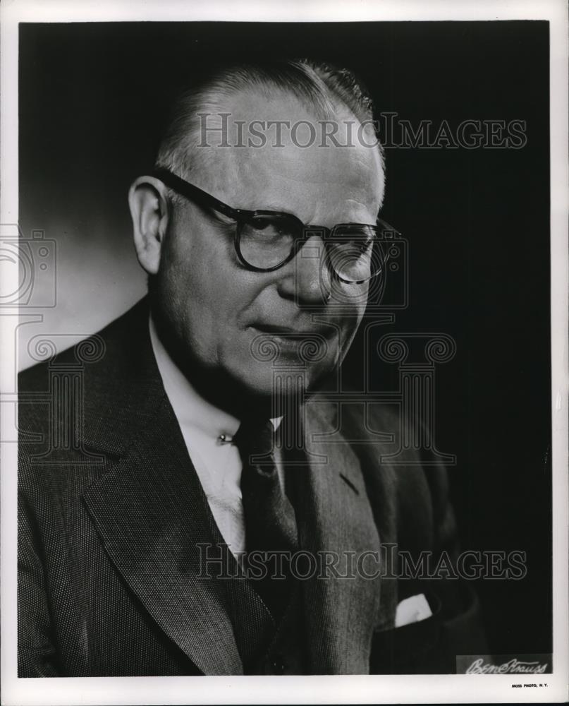 1945 Press Photo Conductor of the Cleveland Orchestra Rudolph Ringwall - Historic Images