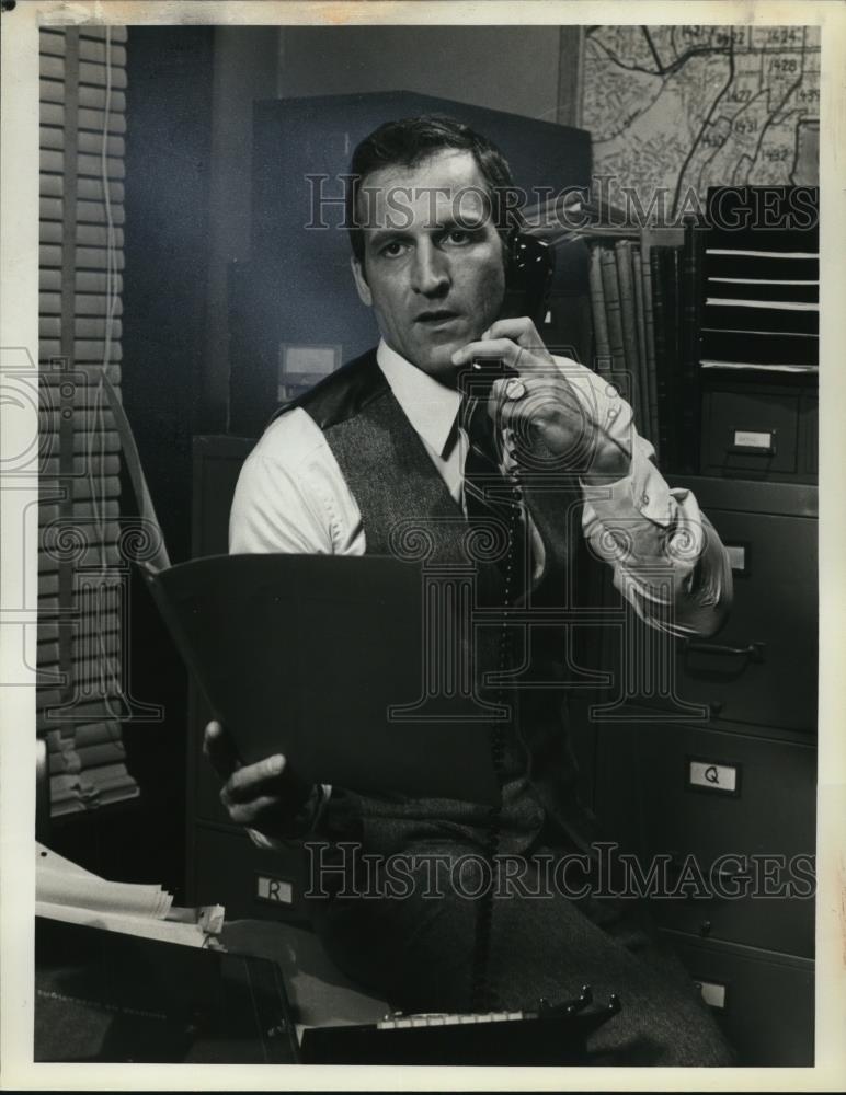1981 Press Photo Daniel J. Travanti in Hill Street Blues - cvp58602 - Historic Images