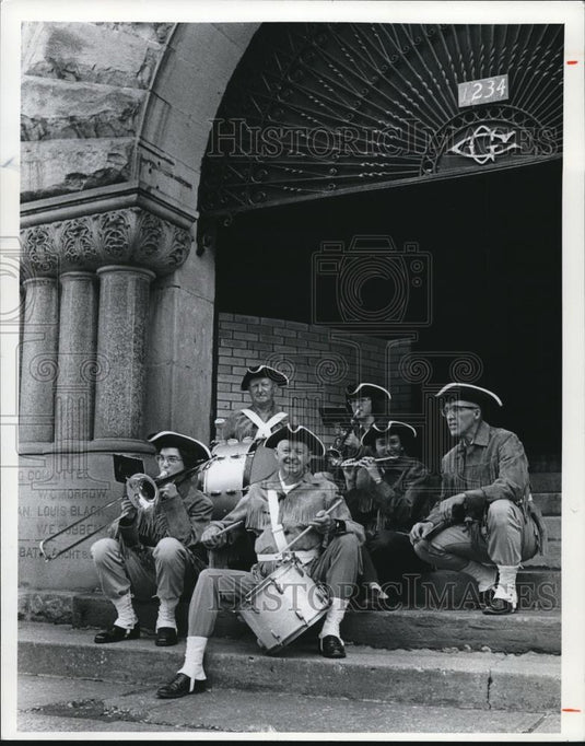 1976 Press Photo The 1776 Continentals Marching Band in University Heights - Historic Images