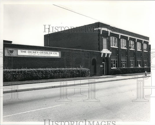 1991 Press Photo The Dickey Grabler Company Building - Historic Images