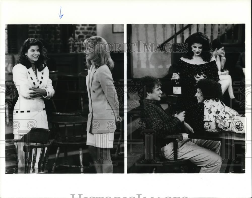 1993 Press Photo Shelley Long Kirstie Alley In Cheers - cvp43387 - Historic Images