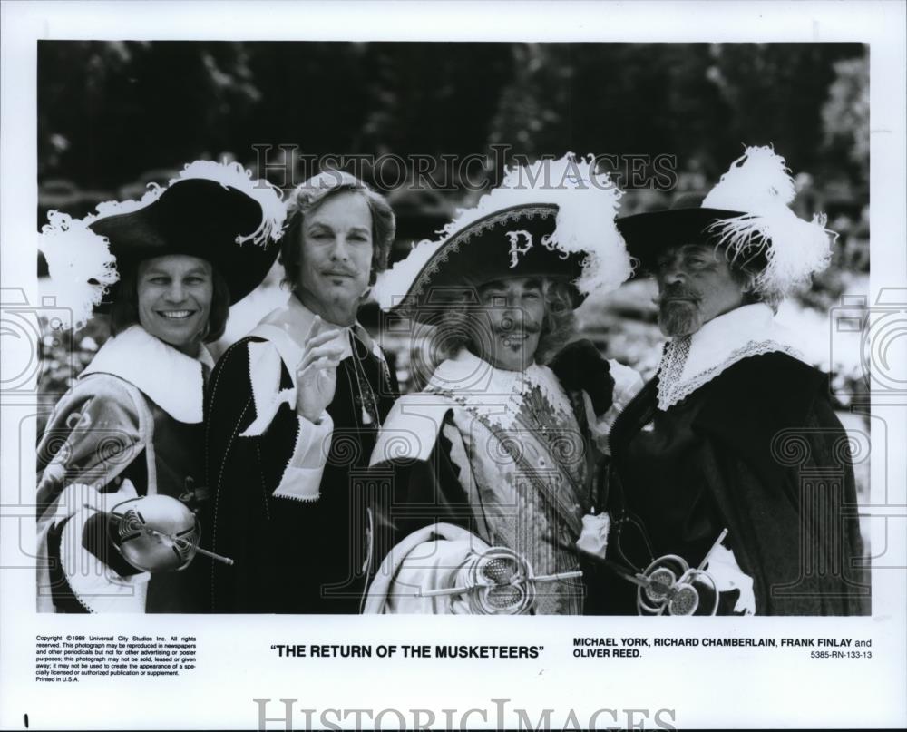 1989 Press Photo Michael York Richard Chamberlain Frank Finlay and Oliver Reed - Historic Images