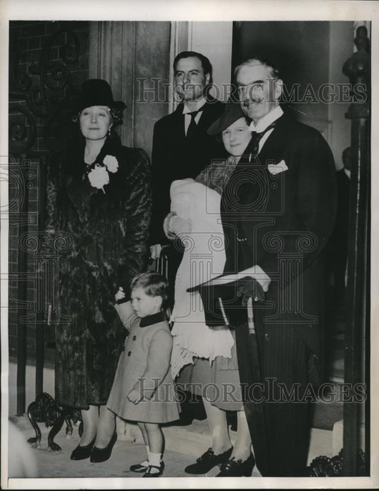 1938 Press Photo London, Prime Minister & Mrs Neville Chamberlain - nee02051 - Historic Images