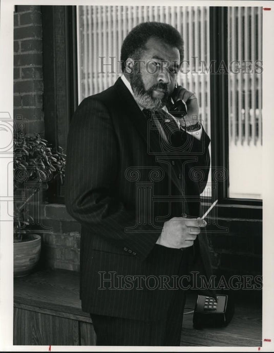 1988 Press Photo Hilton Murray - Historic Images