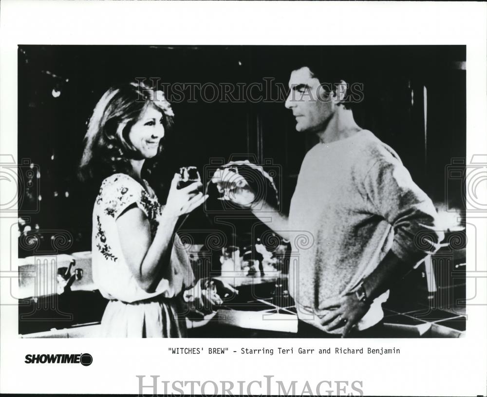 1986 Press Photo Showtime presents Teri Garr and Richard Benjamin in Witches&#39; - Historic Images