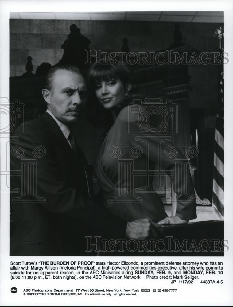 1992 Press Photo Hector Elizondo and Stefanie Powers in Burden of Proof - Historic Images