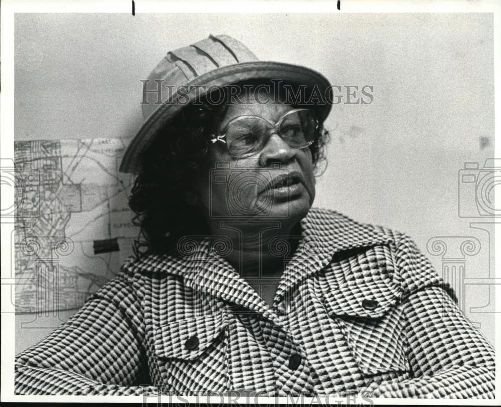 1982 Press Photo Alberna E. Williams, Chairman of Board of Hough Multi-Service - Historic Images
