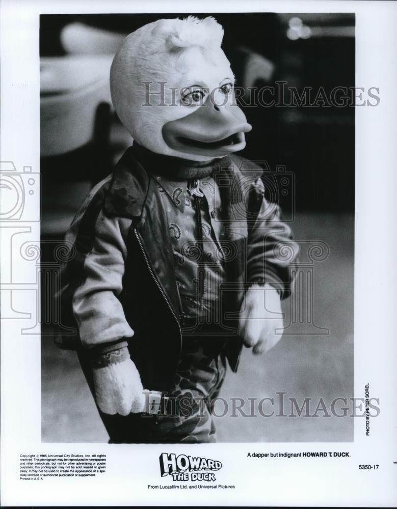 1987 Press Photo Howard T. Duck in Howard the Duck - Historic Images