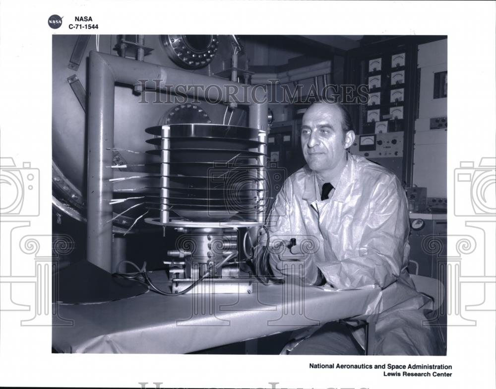 2000 Press Photo Henry Kosmahl, NASA - Historic Images