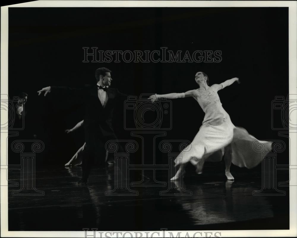 Press Photo The Ohio ballet in Eight by Benny Goodman - cva61922 - Historic Images