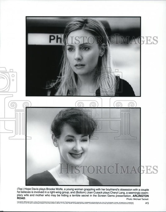 1999 Press Photo Hope Davis & Joan Cusak in Arlington Road - Historic Images