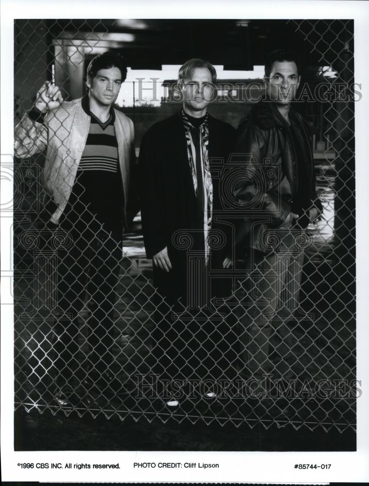 1996 Press Photo Ken Olin Jason Gedrick and Joe Pantoliano on EZ Streets - Historic Images