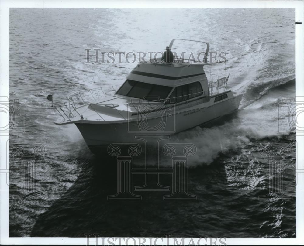 1988 Press Photo Boating Yacht - Historic Images