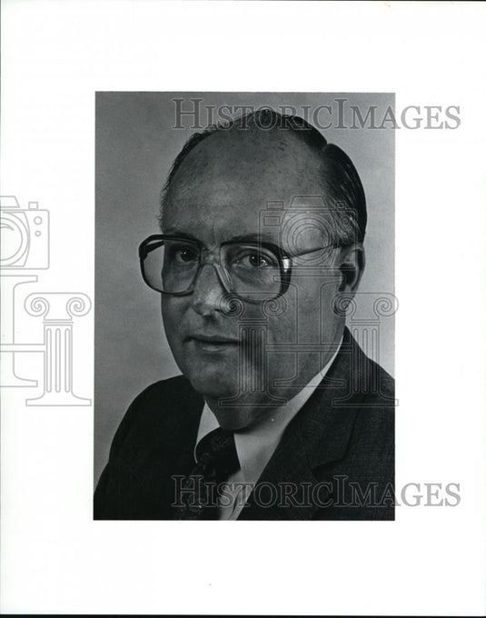 1992 Press Photo Robert Thrasher - Historic Images