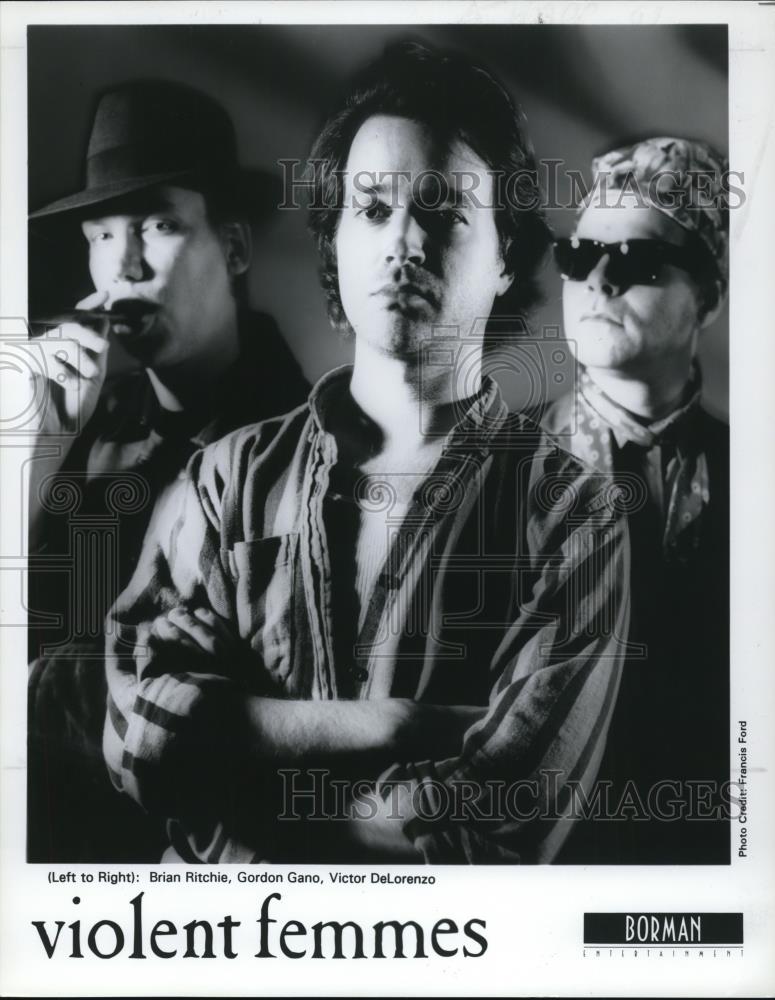 1992 Press Photo Brian Ritchie, Gordon Gano &amp; Victor DeLorenzo of Violent Femme - Historic Images