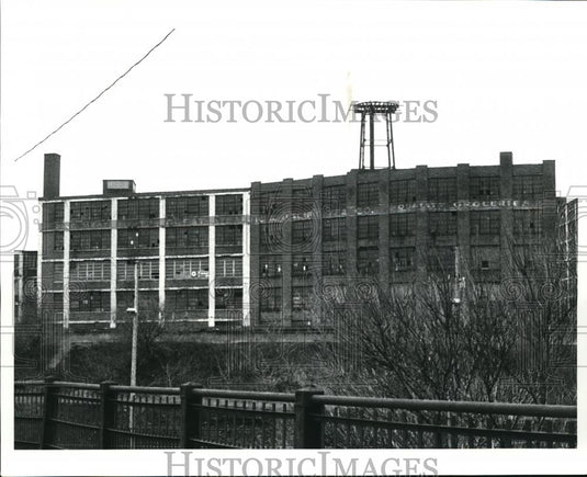 1989 Press Photo Old Advertising Signs, East Side - cva50966 - Historic Images