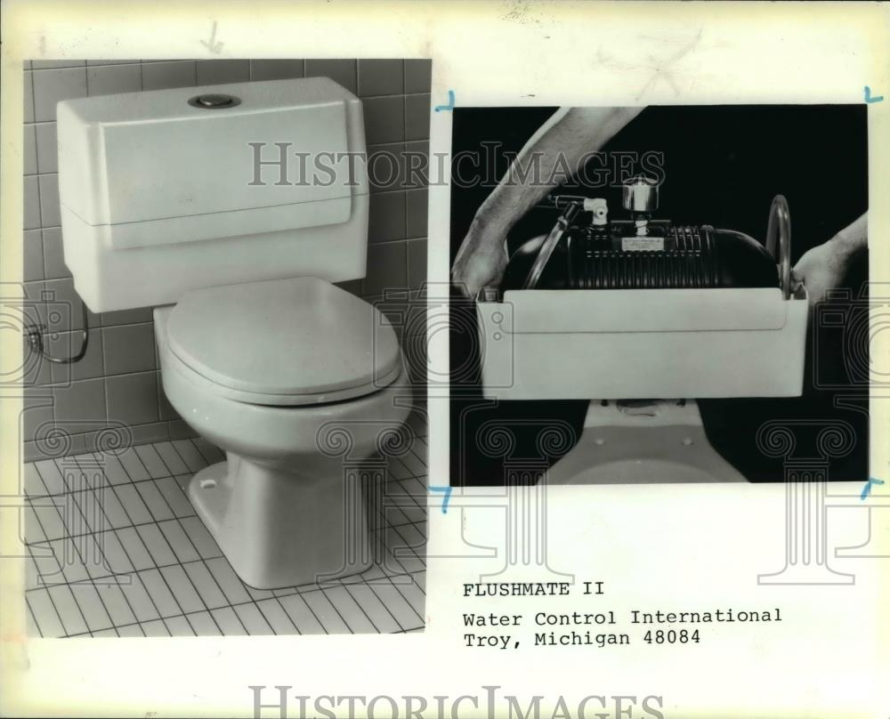 1989 Press Photo Bathrooms - Historic Images