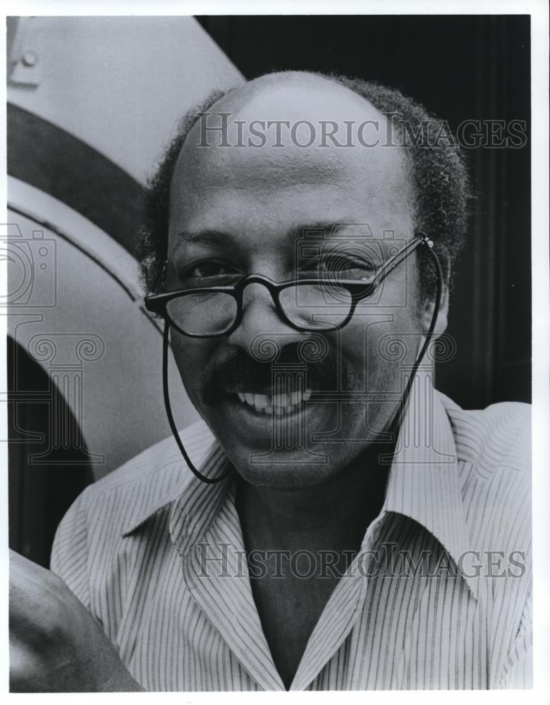 Press Photo J. Jay Saunders stars in Salvage 1 TV show - cvp72629 - Historic Images