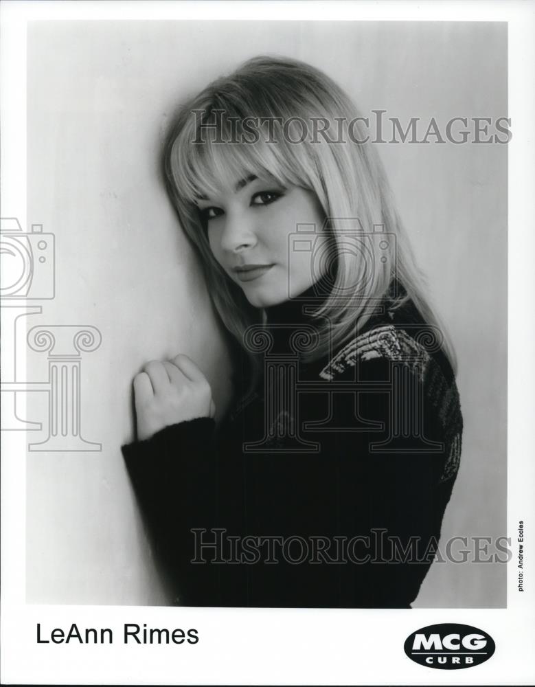 1998 Press Photo LeAnn Rimes - Historic Images