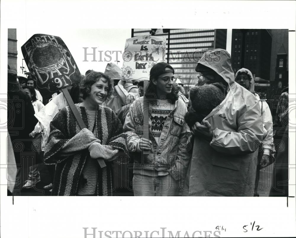 1991 Press Photo Earth Day 1991 - Historic Images