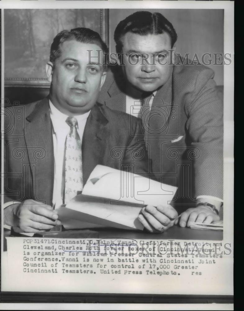 1957 Press Photo Ralph Vanni Charles Roth Fight For Control Of 17k Teamsters - Historic Images