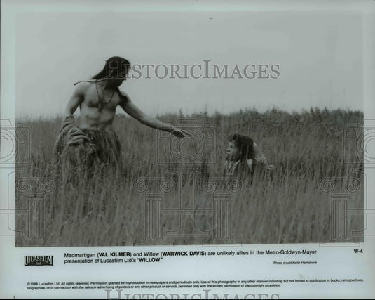 1988 Press Photo Val Kilmer and Warwick Davis star in Willow - cvp45427 - Historic Images